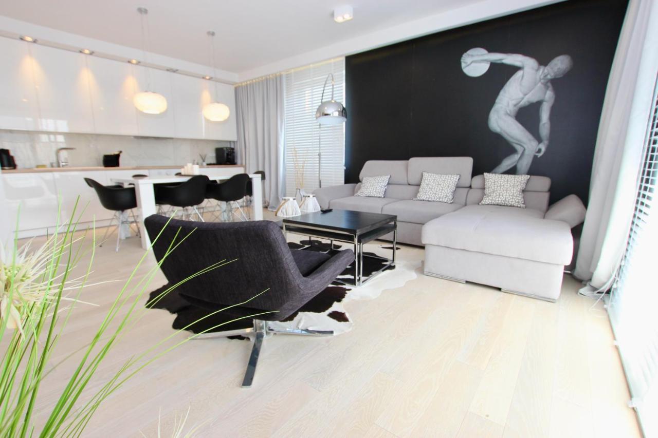 Apartamenty Bursztynowe Komnaty Darlowko Ngoại thất bức ảnh