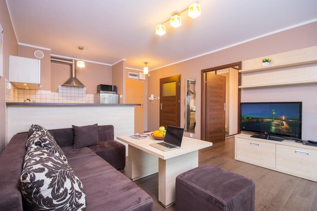 Apartamenty Bursztynowe Komnaty Darlowko Ngoại thất bức ảnh
