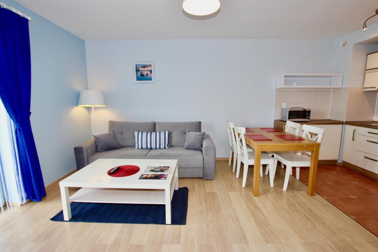 Apartamenty Bursztynowe Komnaty Darlowko Ngoại thất bức ảnh